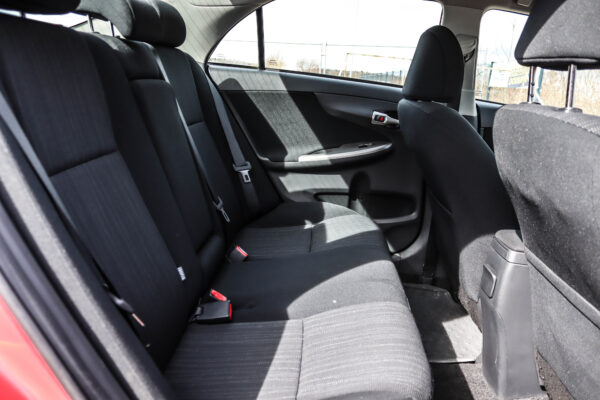 Toyota Corolla - Image 11