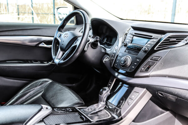 Hyundai i40 - Image 10