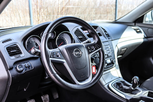 Opel Insignia - Image 7