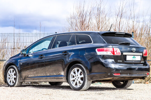 Toyota Avensis - Image 3