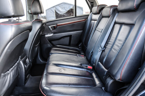 Hyundai Santa Fe - Image 8