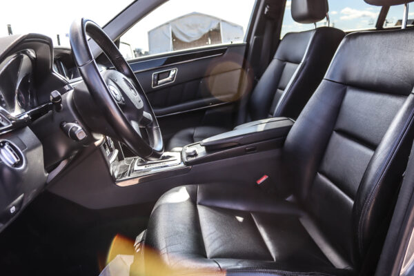 MB E200 - Image 6