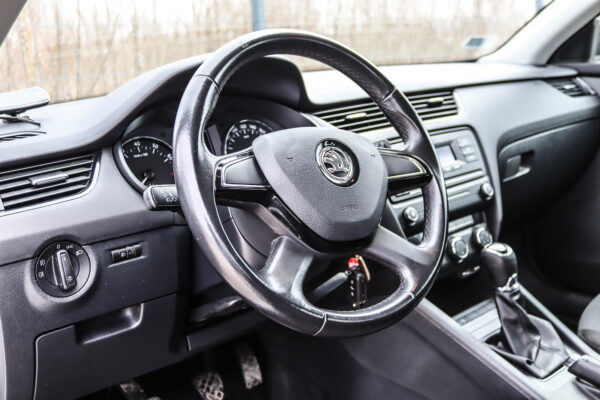 Skoda Octavia - Image 6