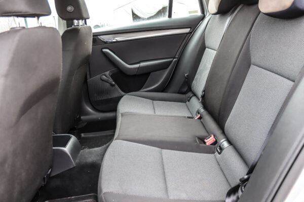Skoda Octavia - Image 10