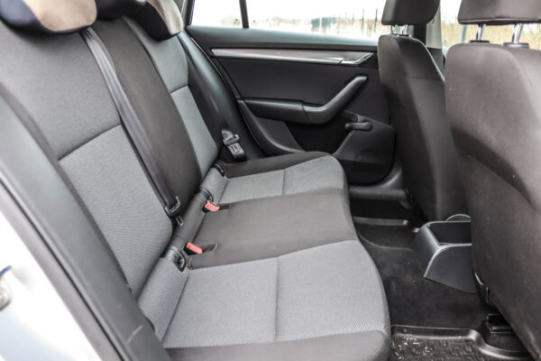 Skoda Octavia - Image 11