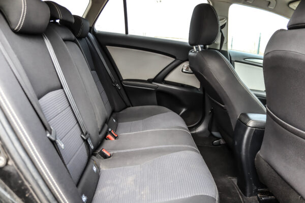 Toyota Avensis - Image 12