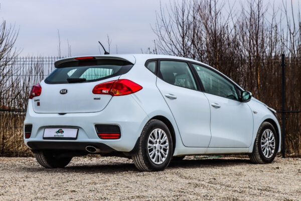 Kia Ceed - Image 3
