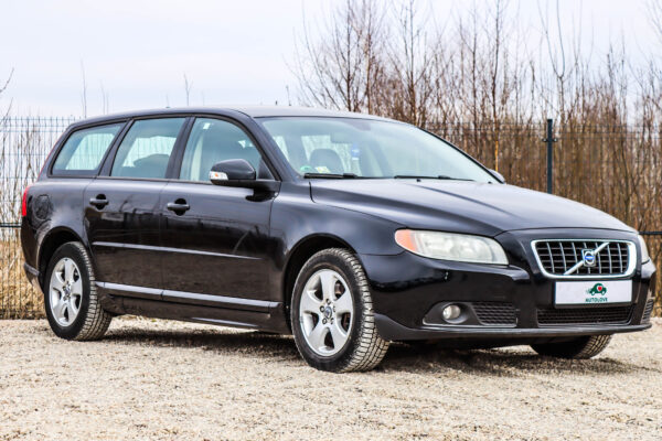 Volvo V70 - Image 2