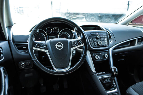 Opel Zafira - Image 7