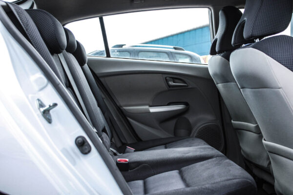 Honda Insight - Image 12