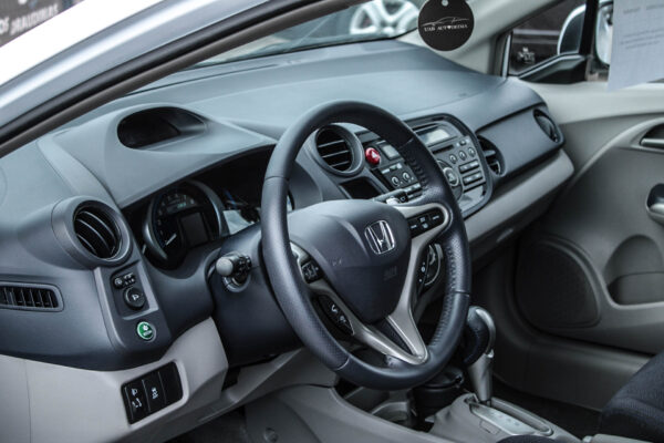 Honda Insight - Image 9