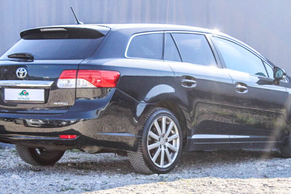 Toyota Avensis - Image 5