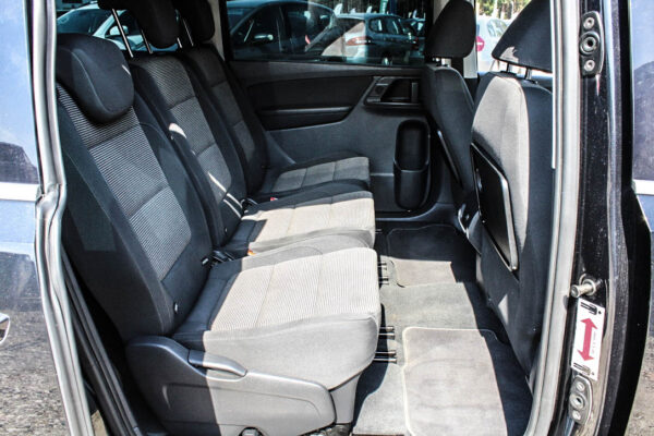 VW Sharan - Image 13