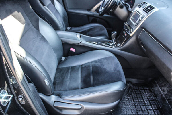 Toyota Avensis - Image 13