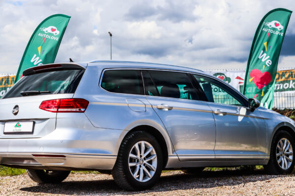 VW Passat - Image 3
