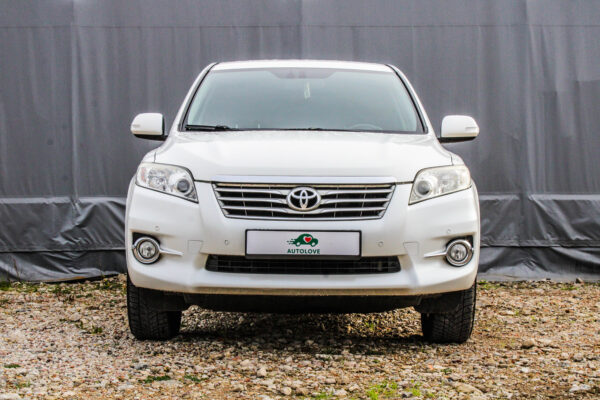 Toyota RAV4 - Image 2
