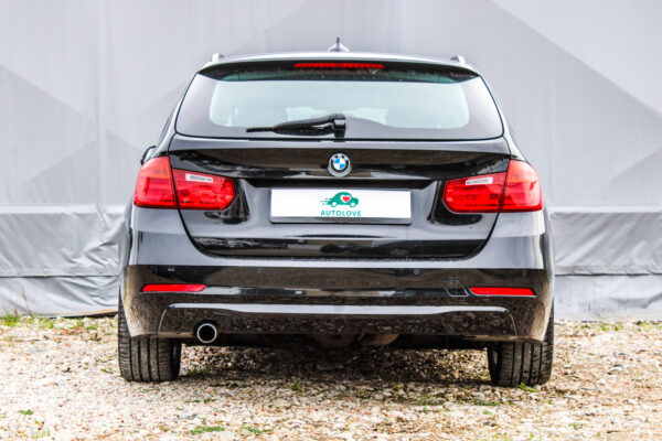 BMW 318D - Image 5