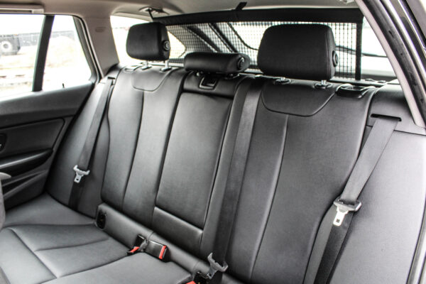 BMW 318D - Image 13