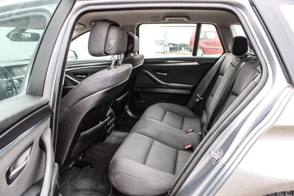 BMW 525 - Image 9