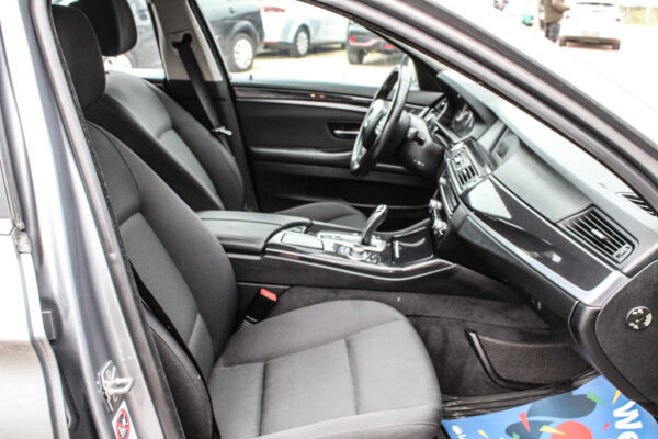 BMW 525 - Image 12