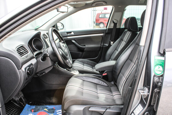 VW Golf - Image 8