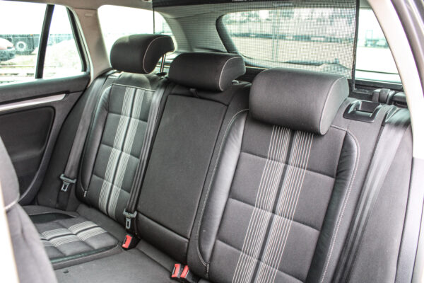 VW Golf - Image 12