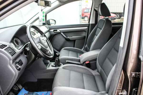 VW Touran - Image 8