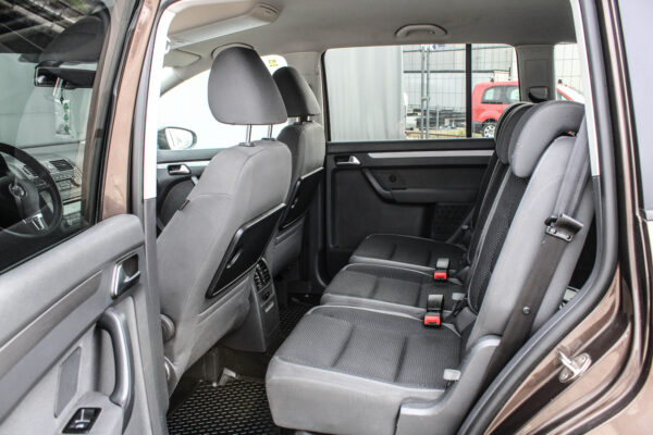 VW Touran - Image 12