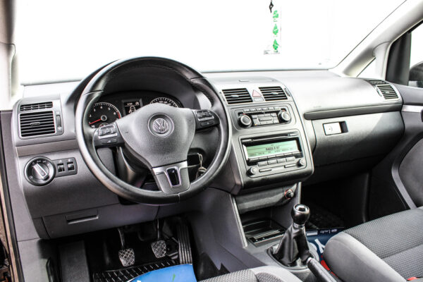 VW Touran - Image 10