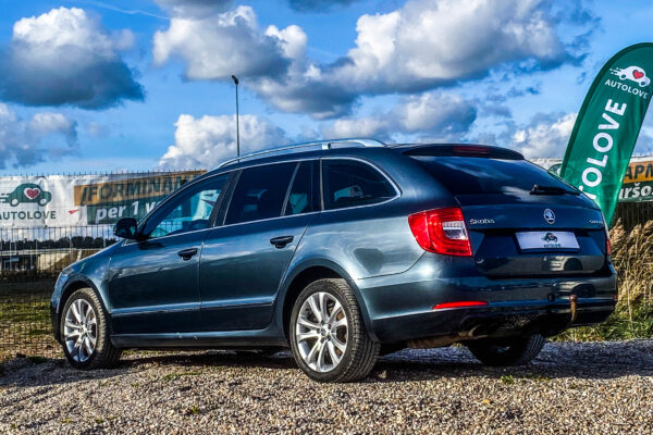 Skoda Superb - Image 3