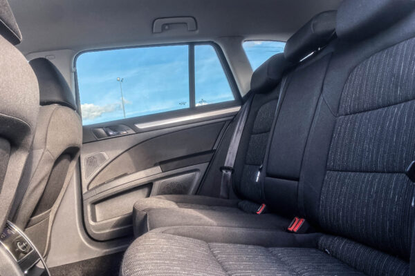 Skoda Superb - Image 10