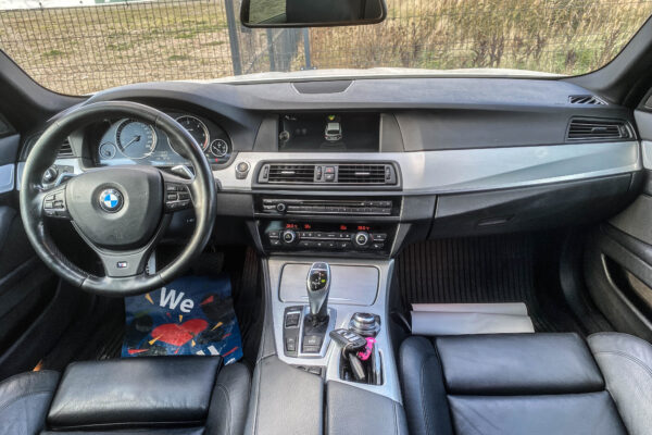 BMW 525XD - Image 8