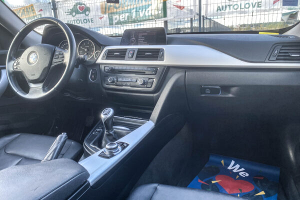 BMW 320GT - Image 13