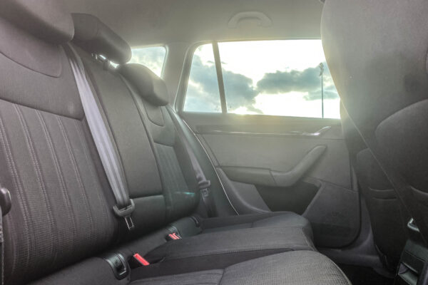 Skoda Octavia - Image 9