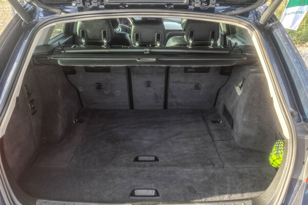 BMW 320 - Image 13