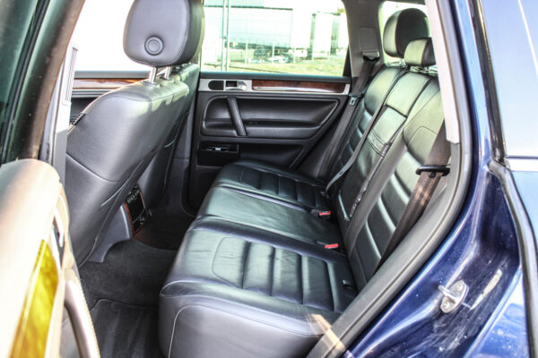 VW Touareg - Image 13