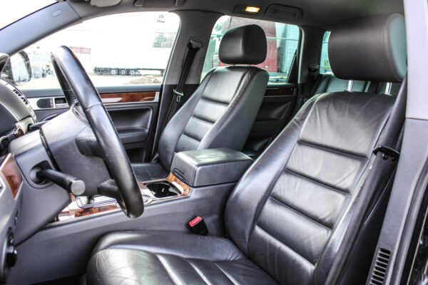 VW Touareg - Image 7
