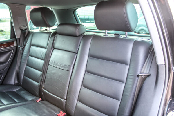 VW Touareg - Image 14