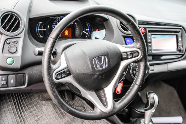 Honda Insight - Image 8
