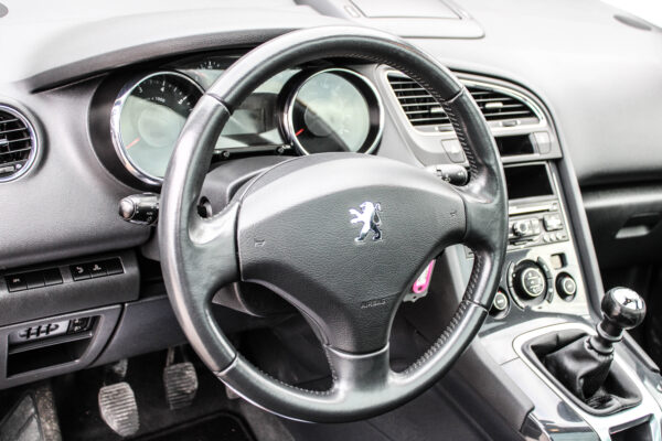 Peugeot 5008 - Image 8