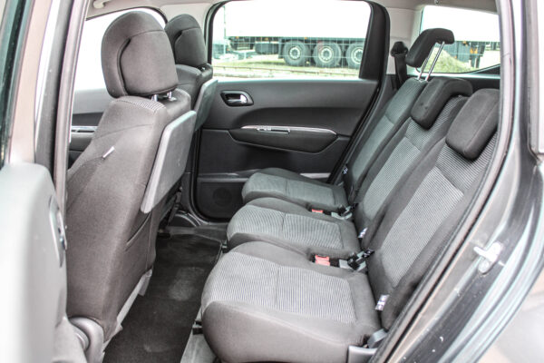 Peugeot 5008 - Image 12