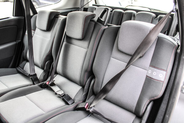 Renault Megane Scenic - Image 11