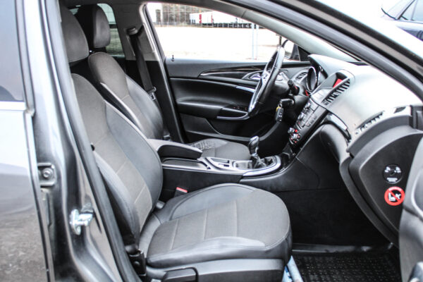 Opel Insignia - Image 13