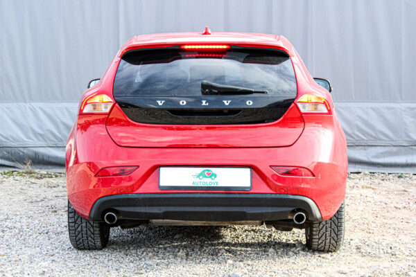 Volvo V40 - Image 4