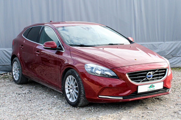 Volvo V40 - Image 3