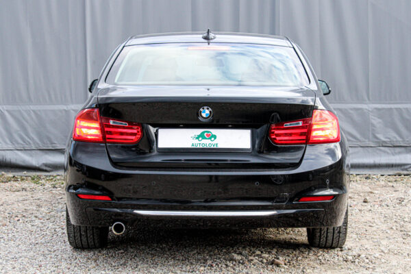 BMW 316D - Image 4