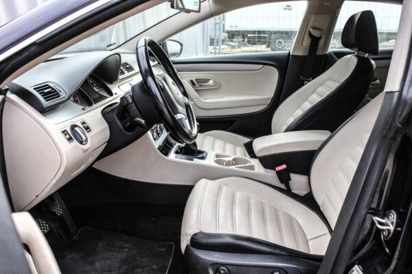 VW Passat CC - Image 8