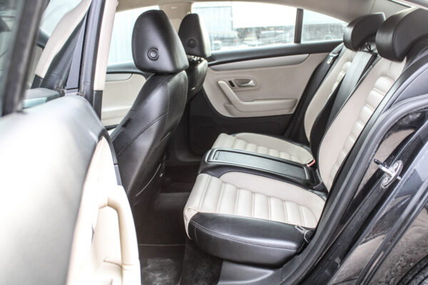 VW Passat CC - Image 11