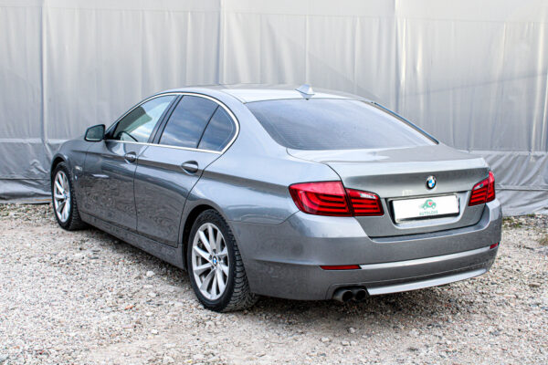 BMW 520 - Image 4