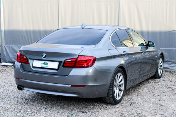 BMW 520 - Image 6